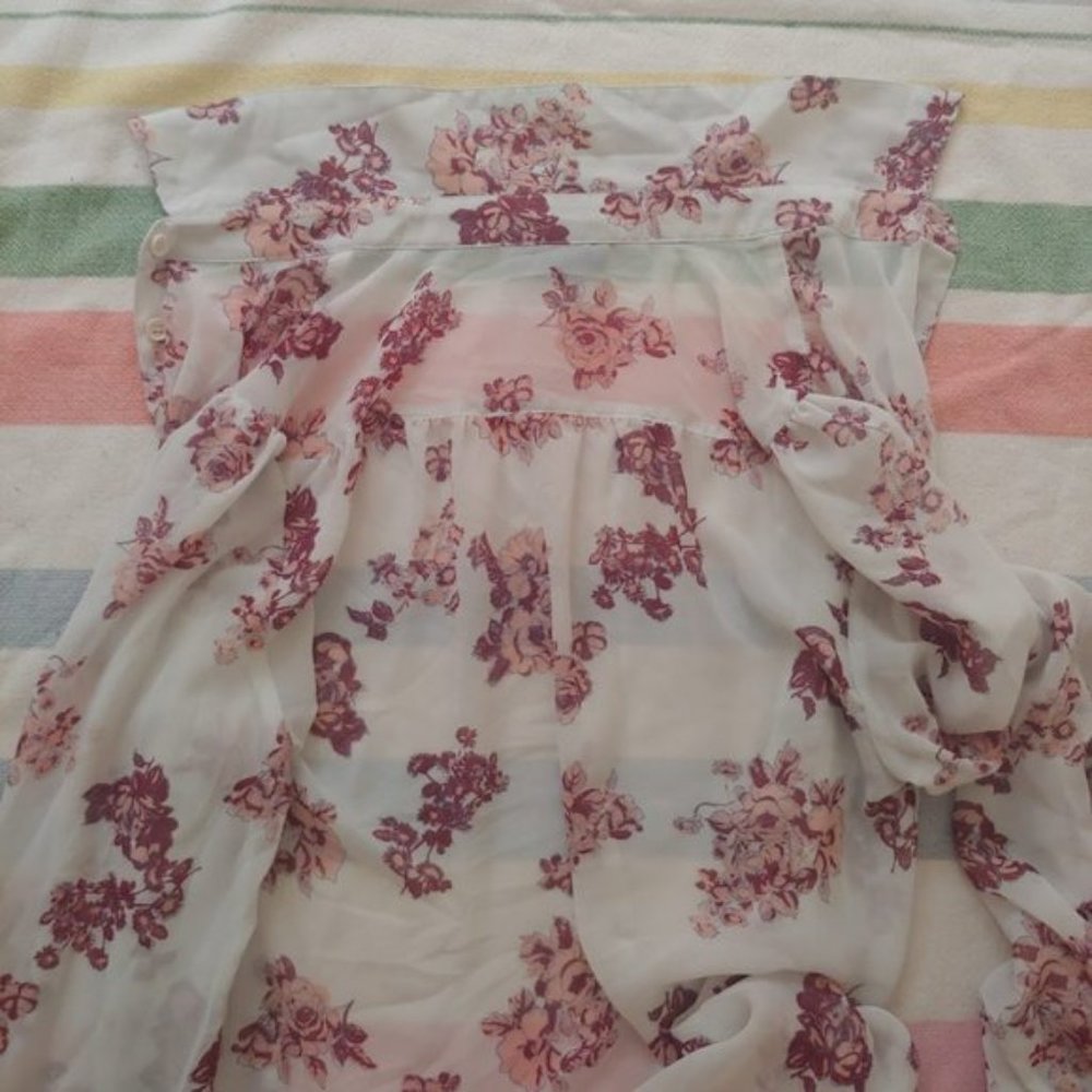 Modcloth Be Buzzworthy White Chiffon Blouse Floral - Picture 14 of 15